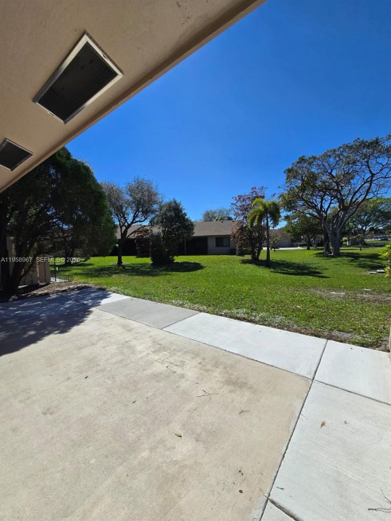 5 Rogart Cir, Boynton Beach, FL 33426 Photo