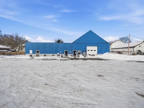 396 Main St, Agawam, MA 01001