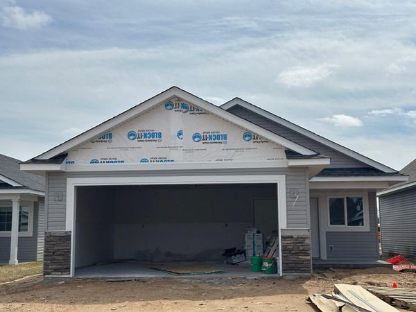 720 Cherrywood Lane NE, Isanti, MN 55040