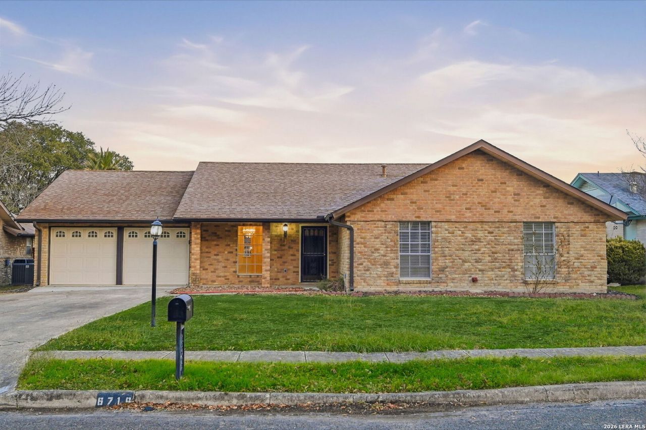 6719 Fair Lake, San Antonio, TX 78244 Main Photo