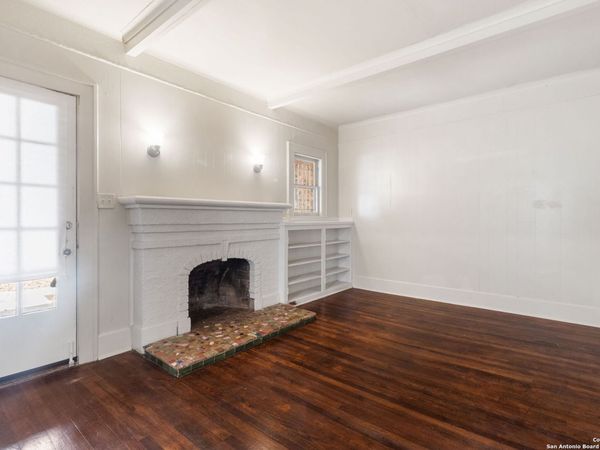 1618 W KINGS HWY, Unit 1618, San Antonio, TX 78201