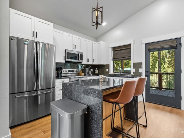 24 Rainbow Ridge, Garden Valley, ID 83622