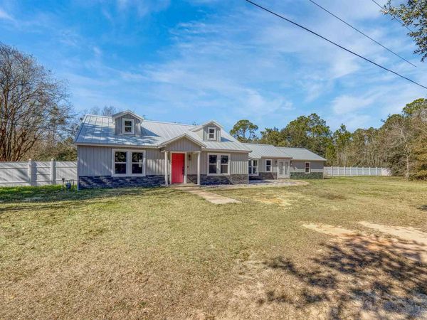 4881 Calvin Dr, Milton, FL 32583