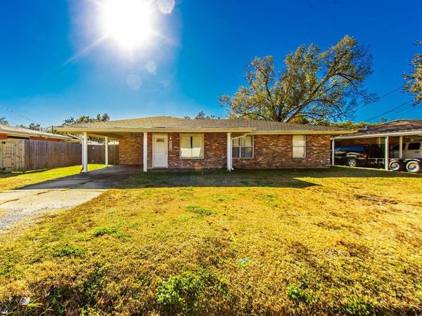610 Collins St, Houma, LA 70364