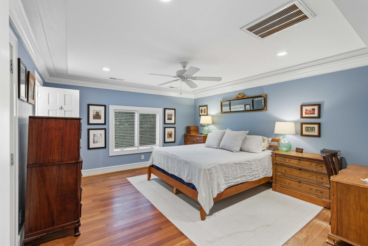 1031 Lakeview Drive Photo 15