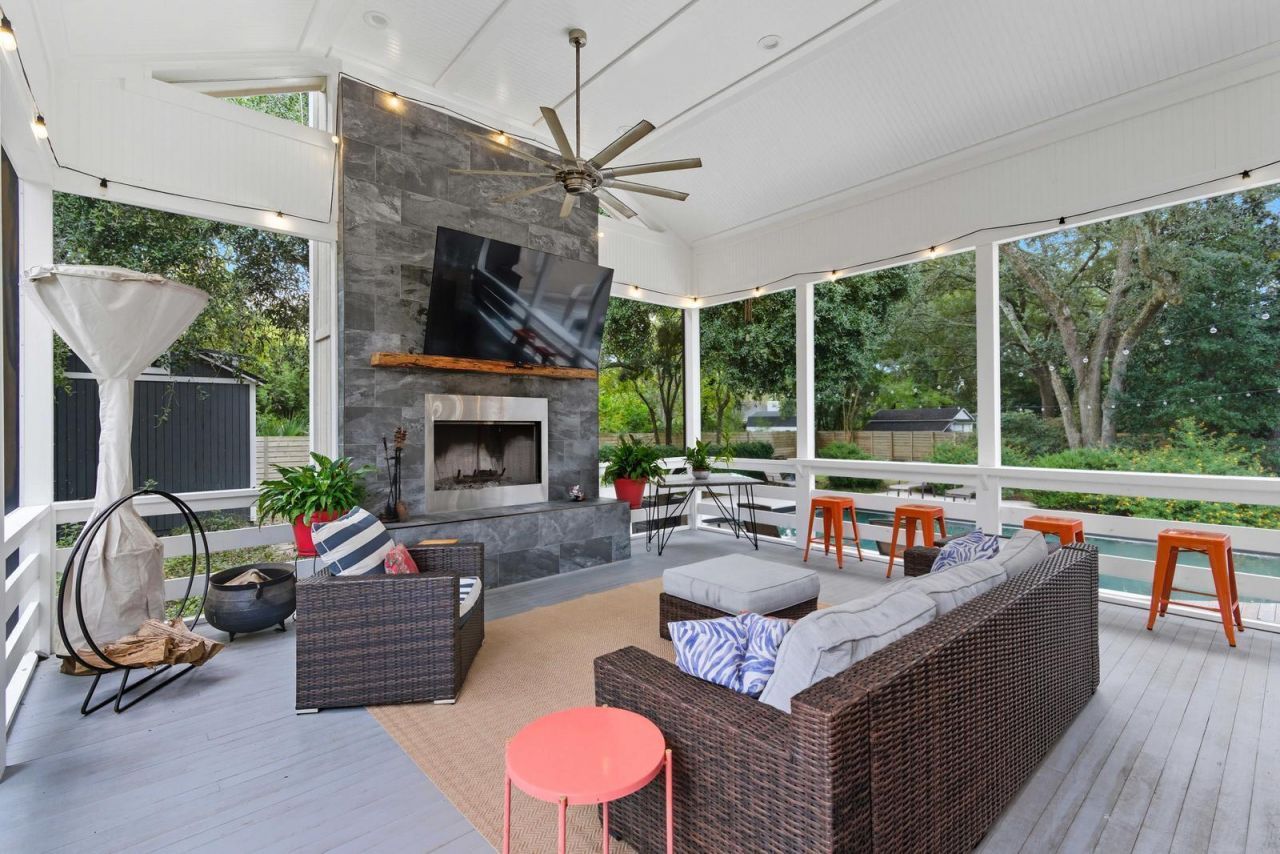 1031 Lakeview Drive Photo 25