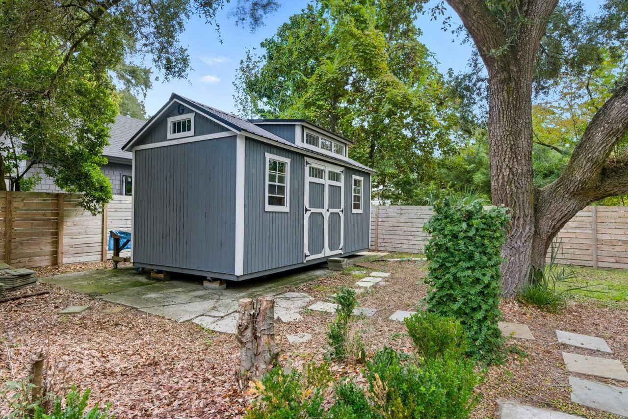 1031 Lakeview Drive Photo 30