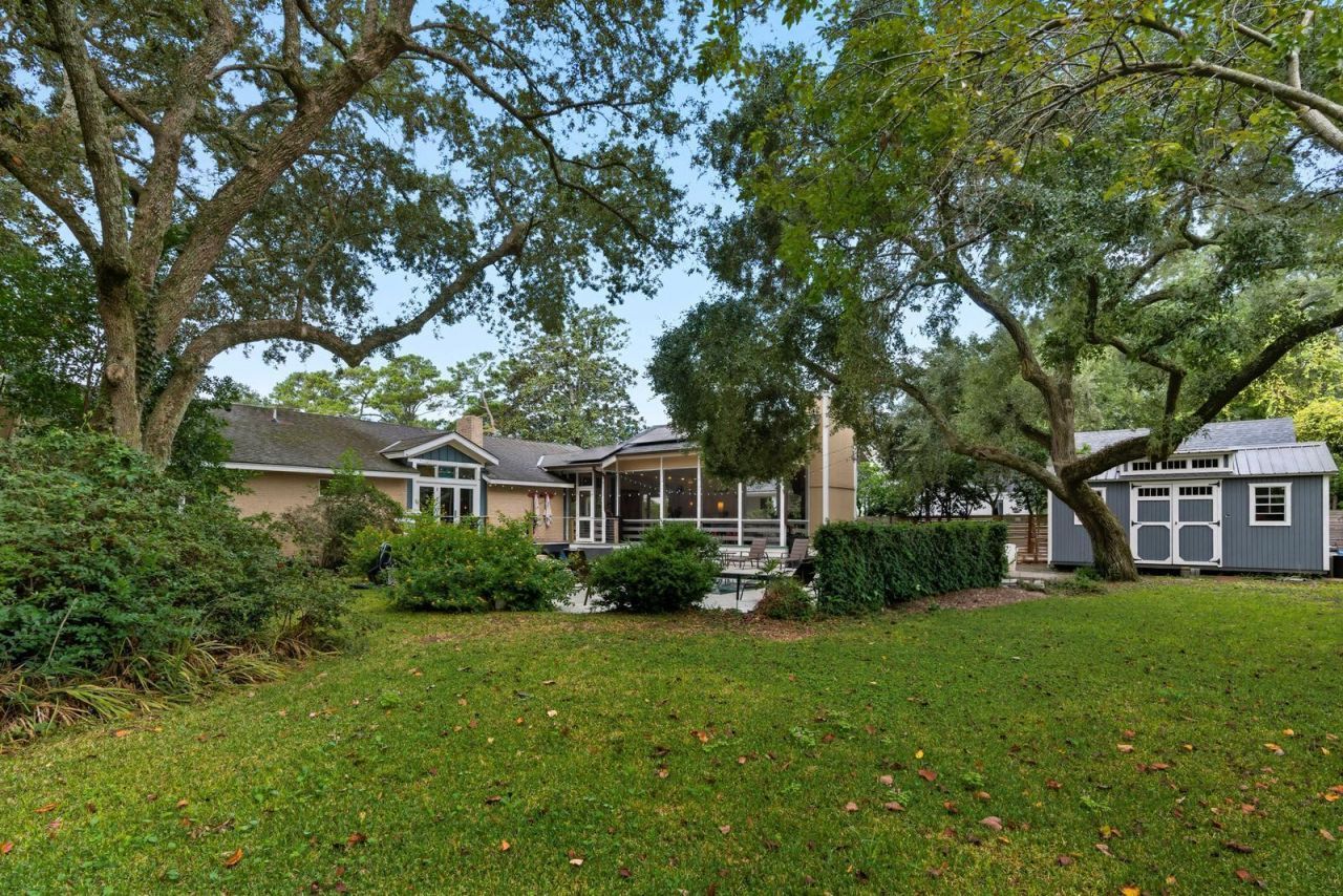 1031 Lakeview Drive Photo 31