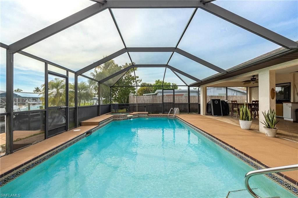 1719 W Bluewater Ter, North Fort Myers, FL 33903 Photo