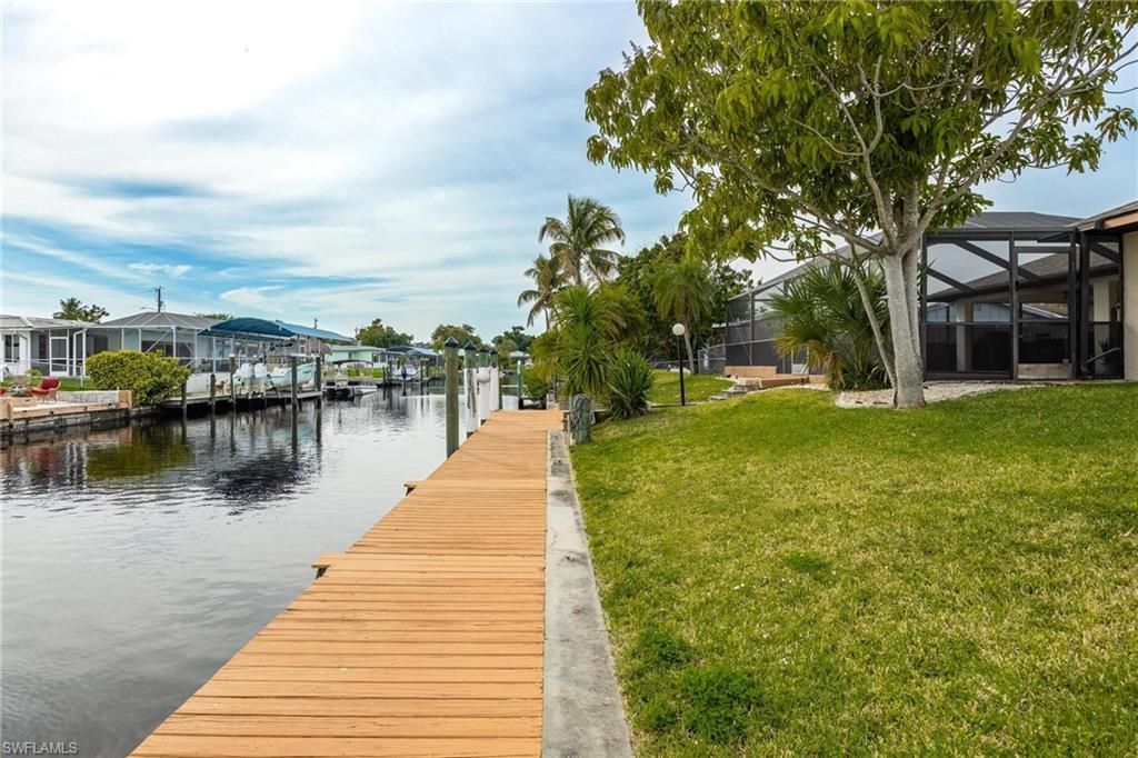 1719 W Bluewater Ter, North Fort Myers, FL 33903 Photo