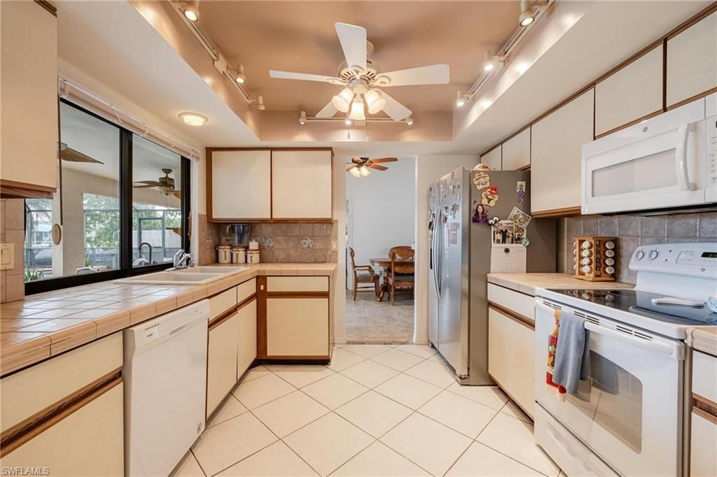 1719 W Bluewater Ter, North Fort Myers, FL 33903 Photo