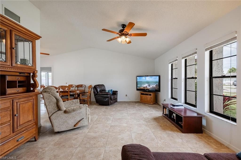 1719 W Bluewater Ter, North Fort Myers, FL 33903 Photo
