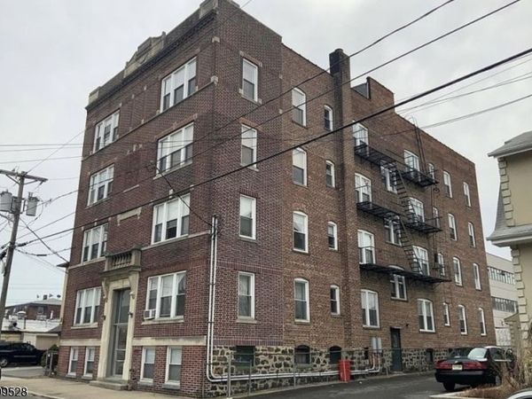 214 Lawton Ave, Unit 12, Cliffside Park, NJ 07010