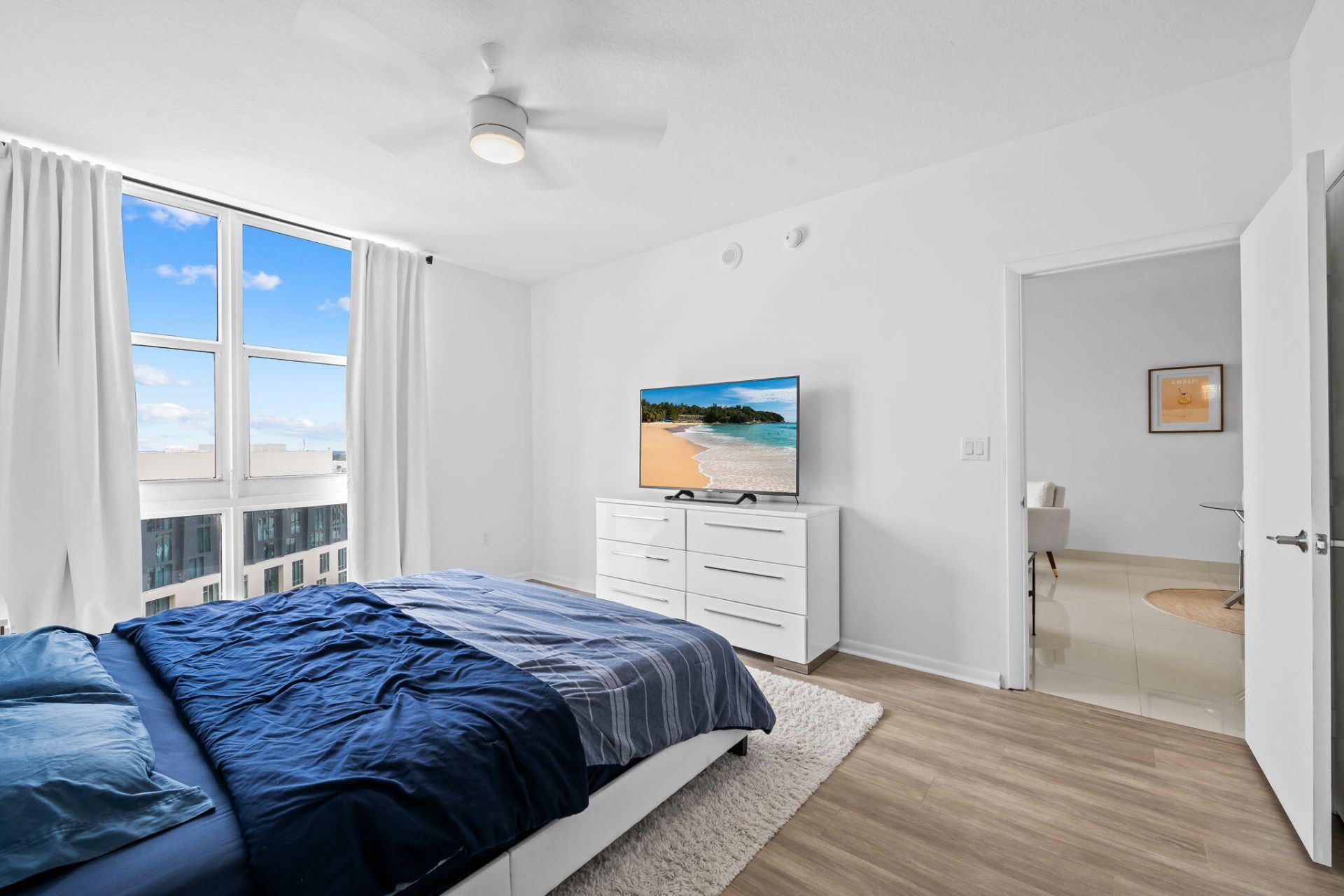 550 Okeechobee Boulevard, Unit 1614, West Palm Beach, FL 33401 Photo