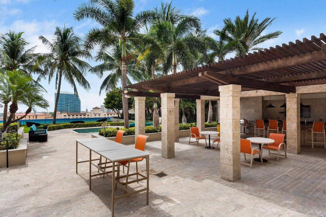 550 Okeechobee Boulevard, Unit 1614, West Palm Beach, FL 33401 Photo