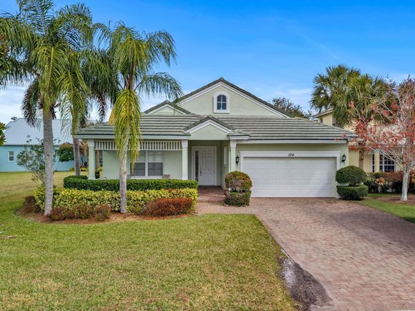 104 NW Willow Grove Avenue, Port St. Lucie, FL 34986