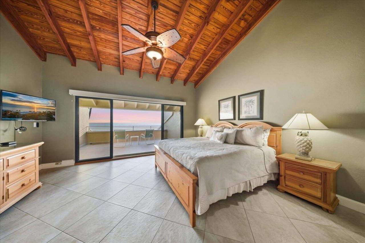 1133 W Ocean Drive, Unit 7, Key Colony, FL 33051 Photo