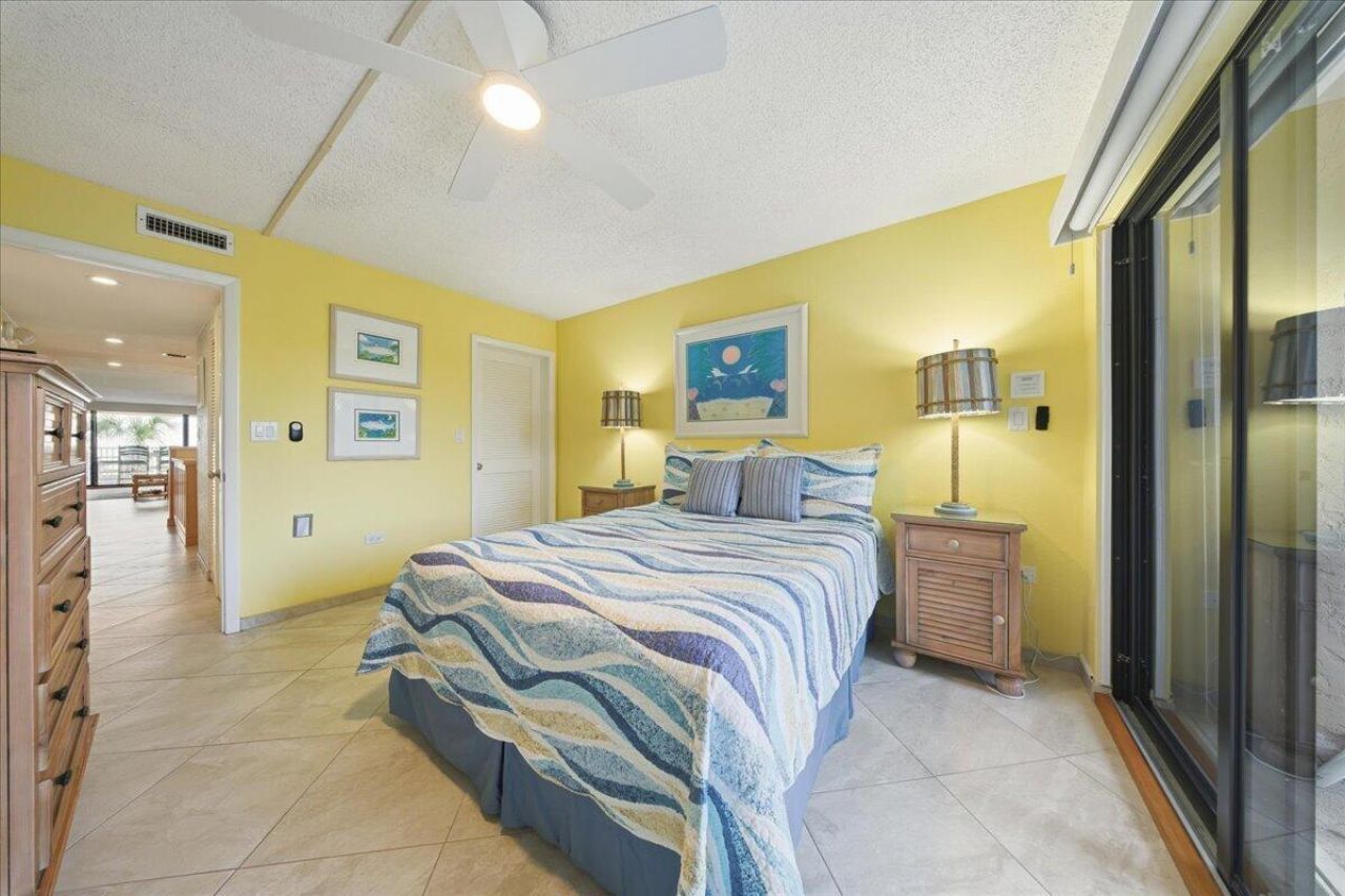1133 W Ocean Drive, Unit 7, Key Colony, FL 33051 Photo