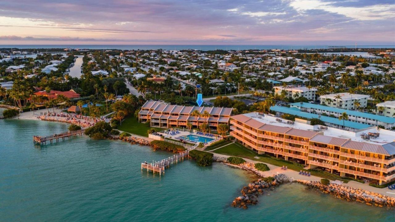 1133 W Ocean Drive, Unit 7, Key Colony, FL 33051 Photo