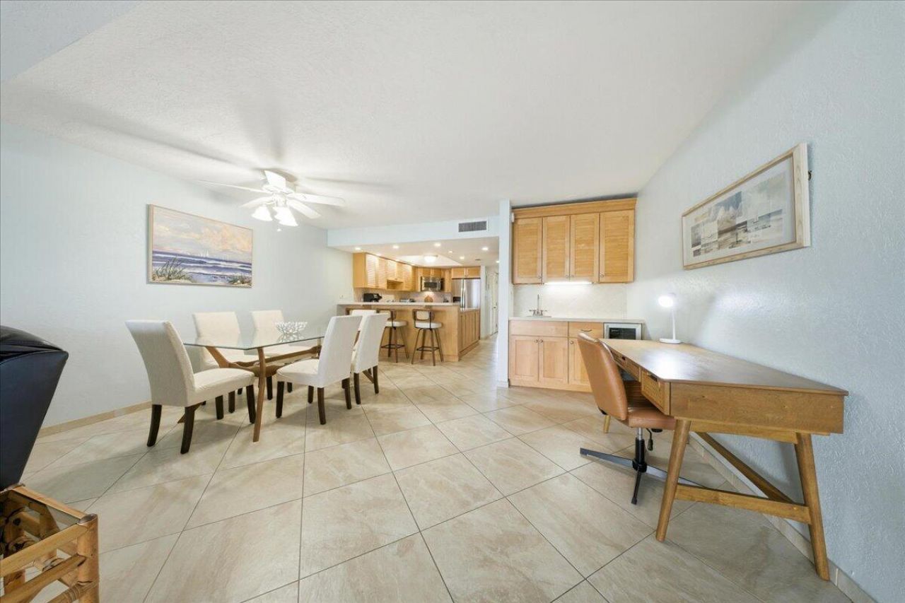 1133 W Ocean Drive, Unit 7, Key Colony, FL 33051 Photo