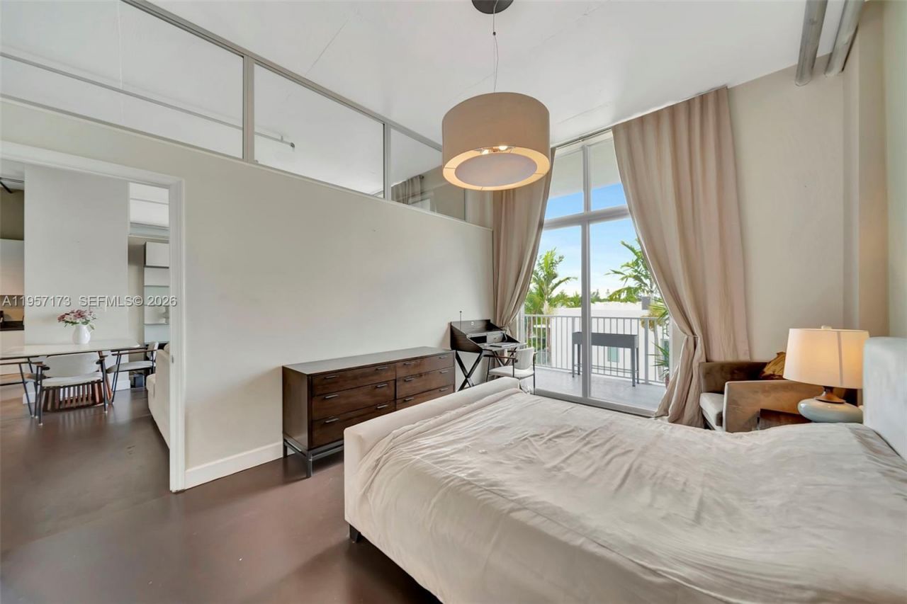 2100 Van Buren St , Unit 421, Hollywood, FL 33020 Photo