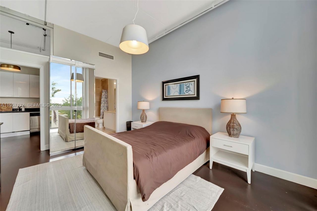 2100 Van Buren St , Unit 421, Hollywood, FL 33020 Photo