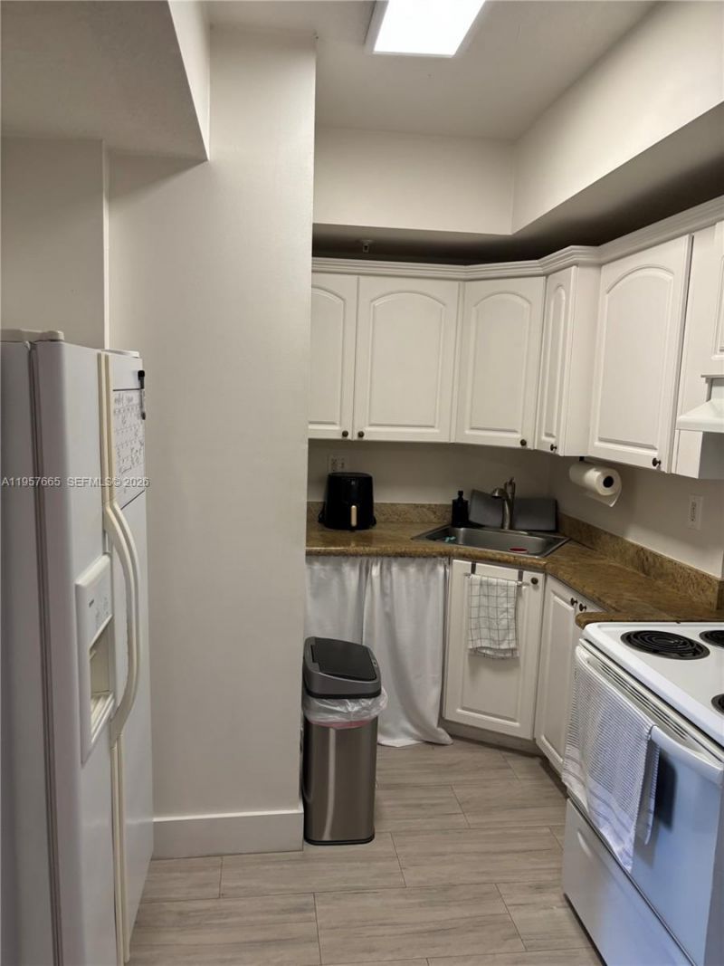 3500 Coral Way , Unit 406, Miami, FL 33145 Photo