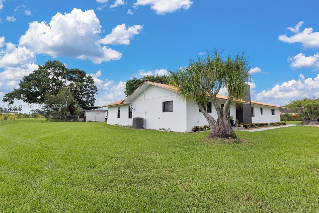 21320 SW 224th St, Miami, FL 33170 Photo