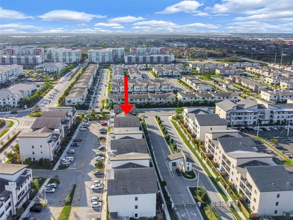 7865 NW 104th Ave, Unit 32, Doral, FL 33178