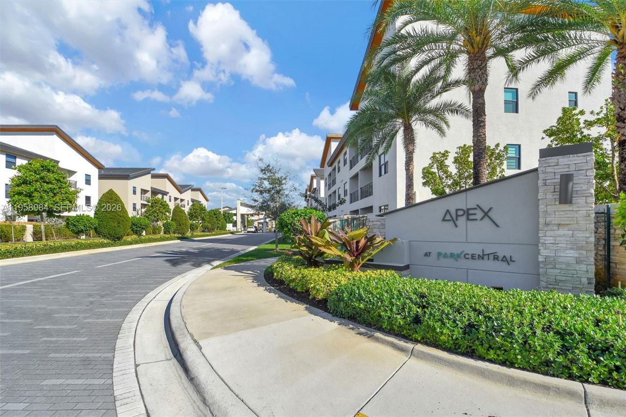 7865 NW 104th Ave, Unit 32, Doral, FL 33178 Photo