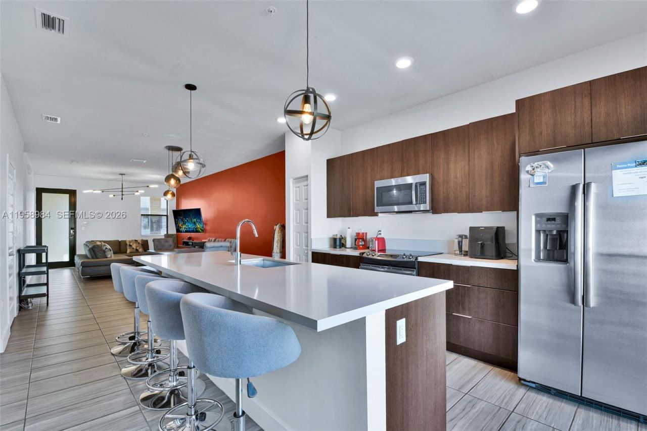 7865 NW 104th Ave, Unit 32, Doral, FL 33178 Photo