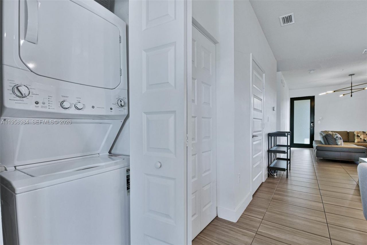 7865 NW 104th Ave, Unit 32, Doral, FL 33178 Photo