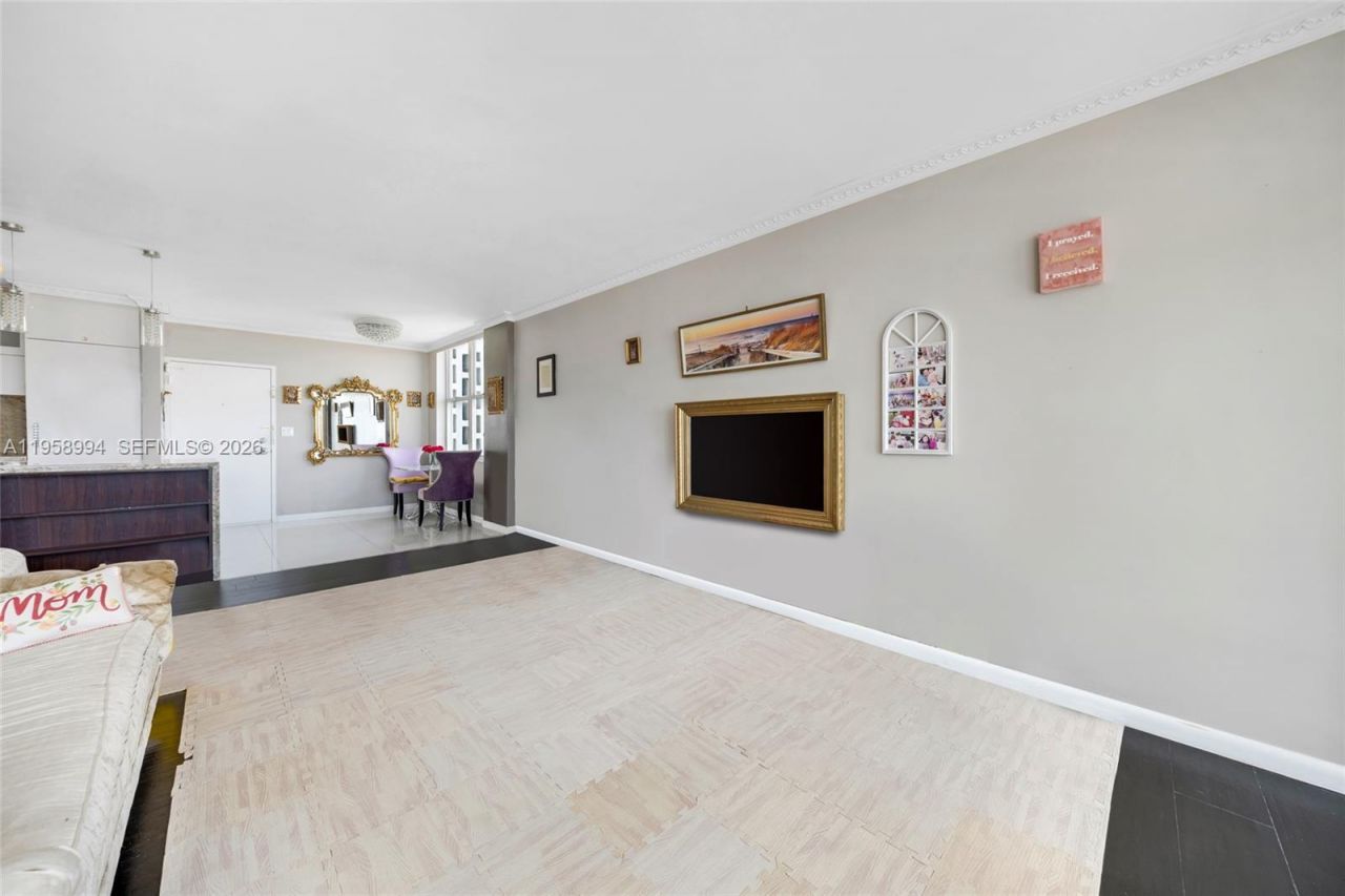 7441 Wayne Ave , Unit 11F, Miami Beach, FL 33141 Photo