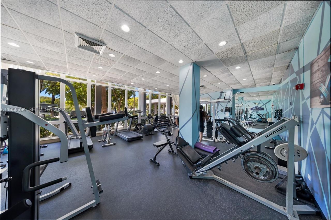 7441 Wayne Ave , Unit 11F, Miami Beach, FL 33141 Photo