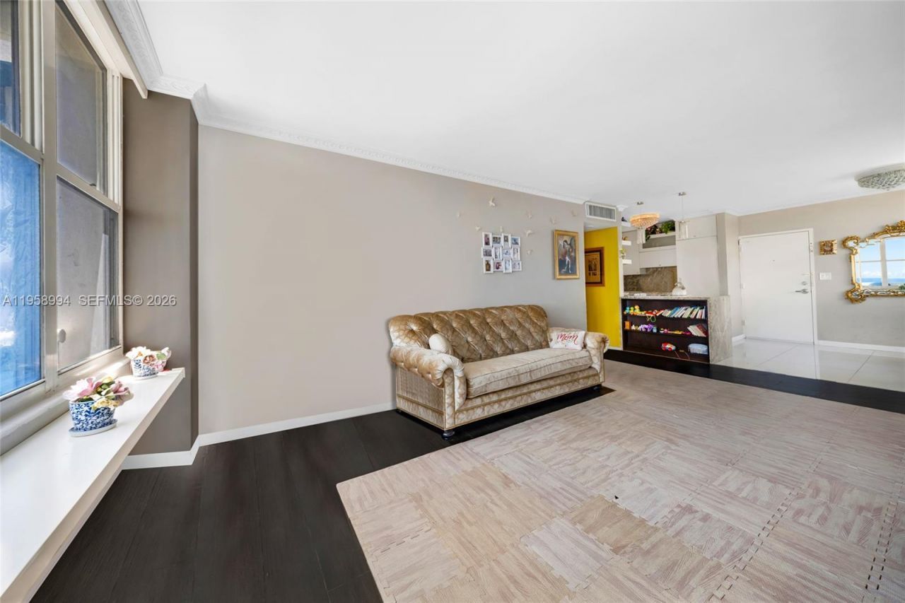 7441 Wayne Ave , Unit 11F, Miami Beach, FL 33141 Photo