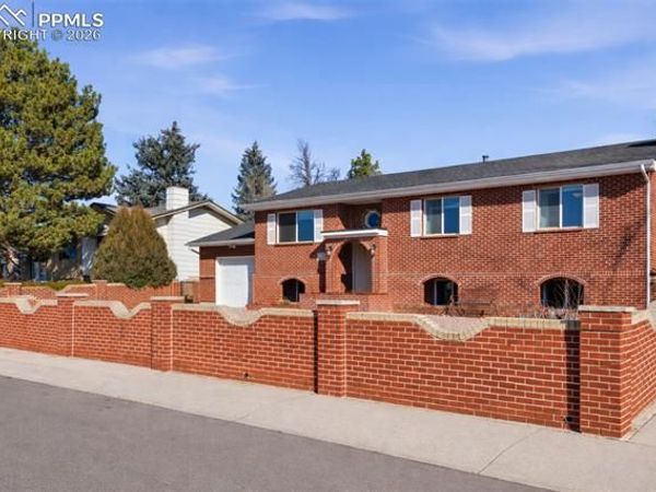 6933 Metropolitan Street, Colorado Springs, CO 80911