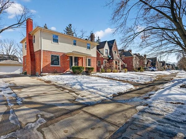 16844 Shaftsbury Avenue, Detroit, MI 48219