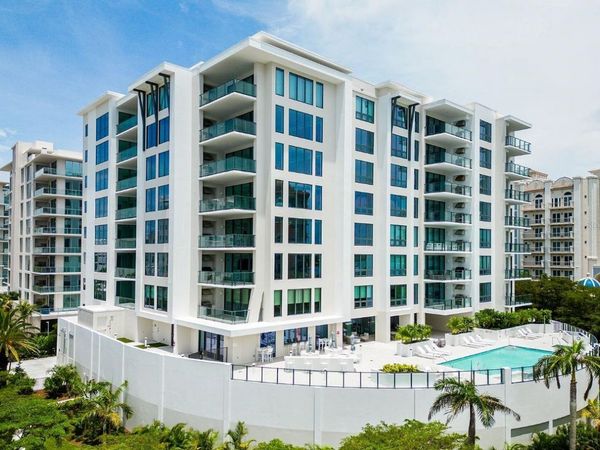 325 GOLDEN GATE POINT, Unit 1002, SARASOTA, FL 34236