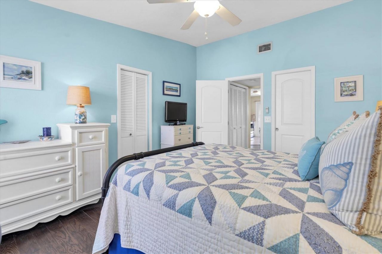 3601 E Bay Drive, Unit 206, Holmes Beach, FL 34217 Photo