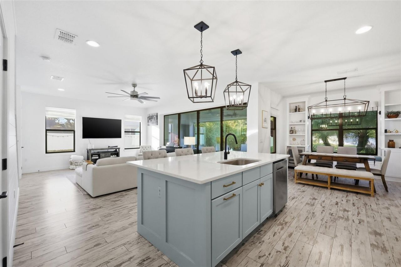 1033 Wilks Avenue, Orlando, FL 32809 Photo