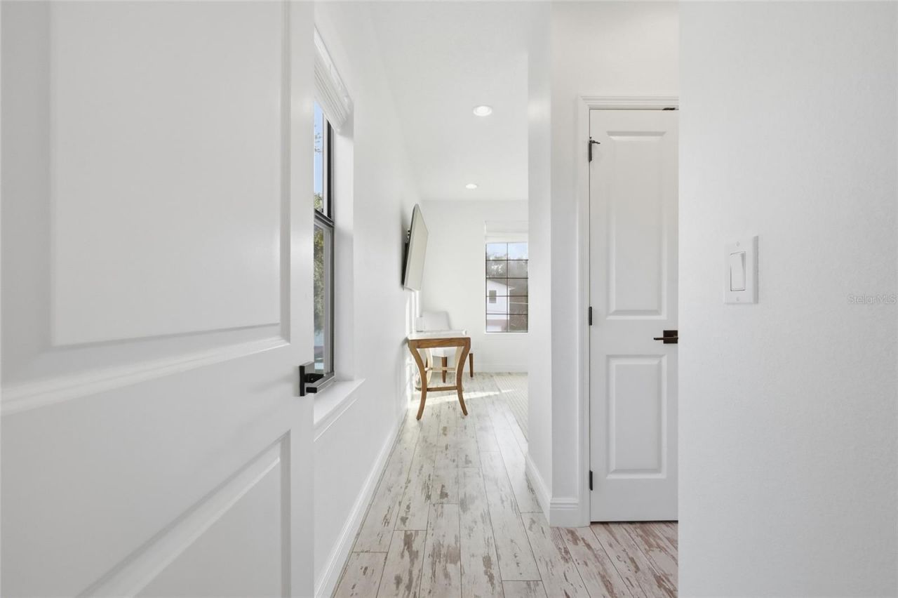 1033 Wilks Avenue, Orlando, FL 32809 Photo