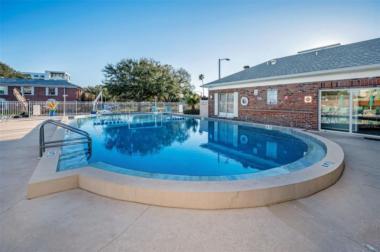 3958 37th Street S, Unit 28, Saint Petersburg, FL 33711 Photo