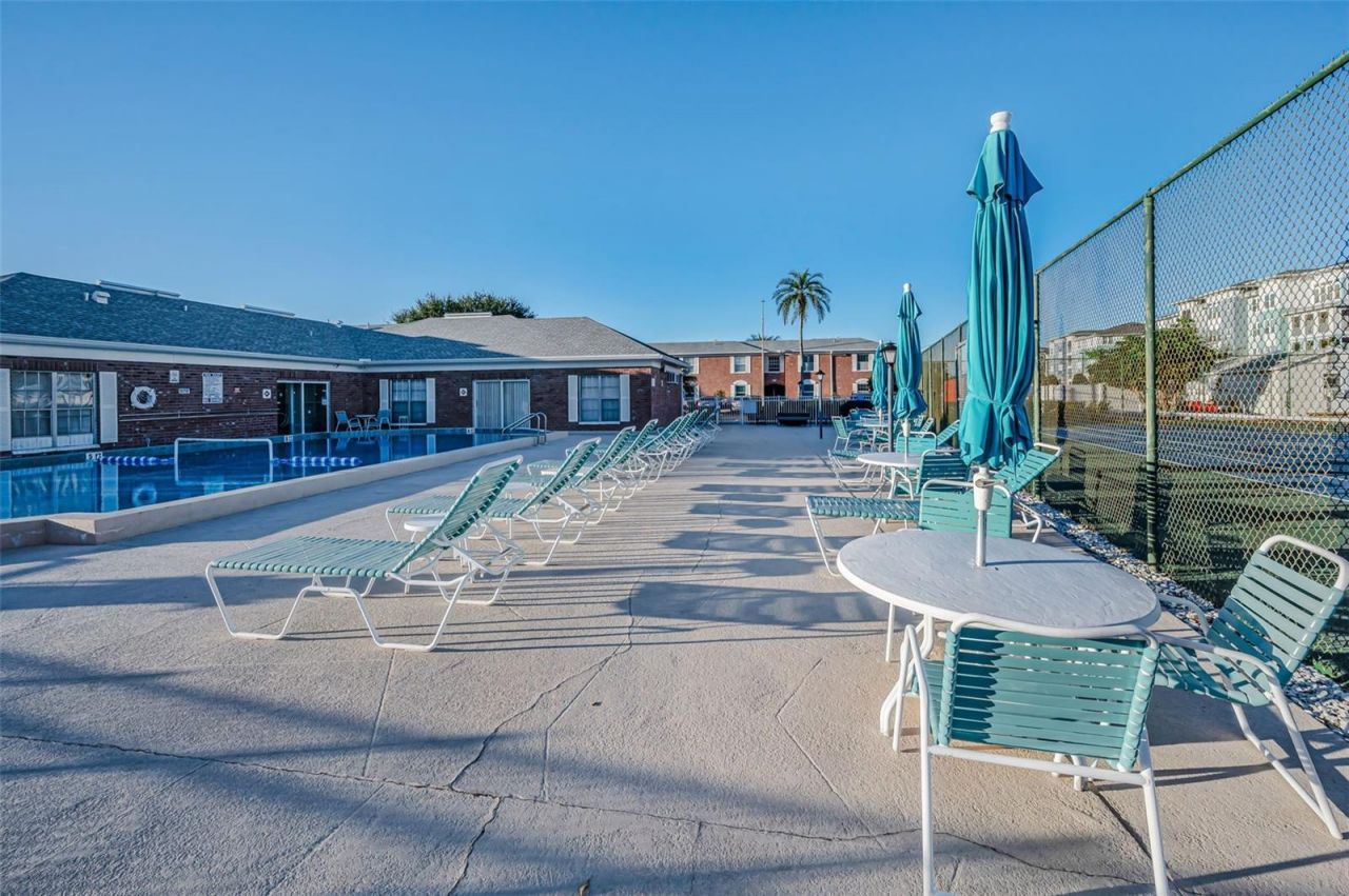 3958 37th Street S, Unit 28, Saint Petersburg, FL 33711 Photo