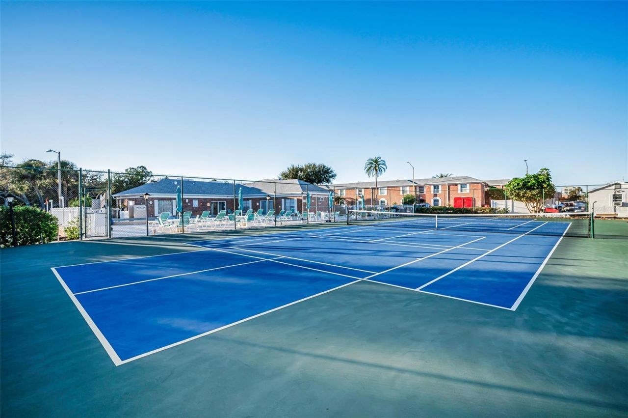 3958 37th Street S, Unit 28, Saint Petersburg, FL 33711 Photo