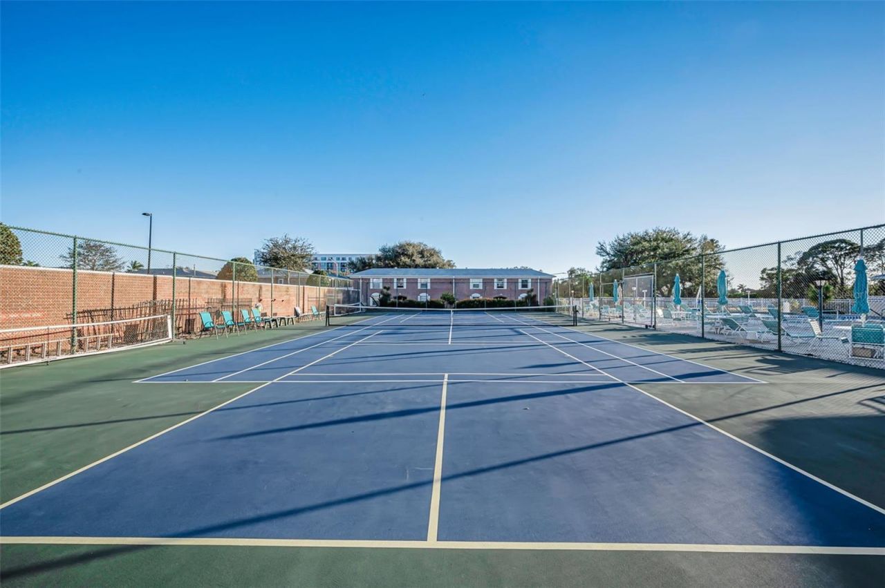 3958 37th Street S, Unit 28, Saint Petersburg, FL 33711 Photo