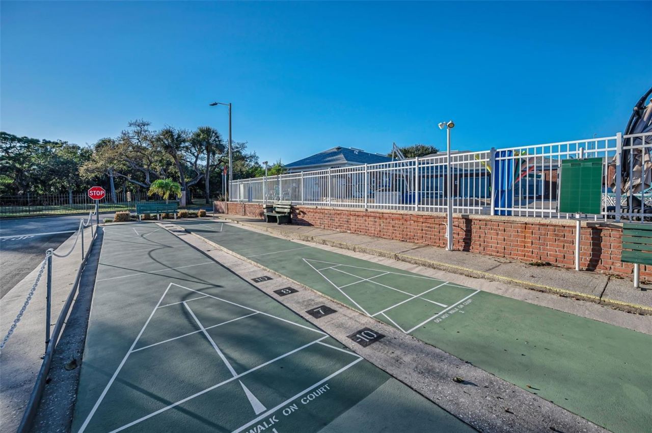 3958 37th Street S, Unit 28, Saint Petersburg, FL 33711 Photo