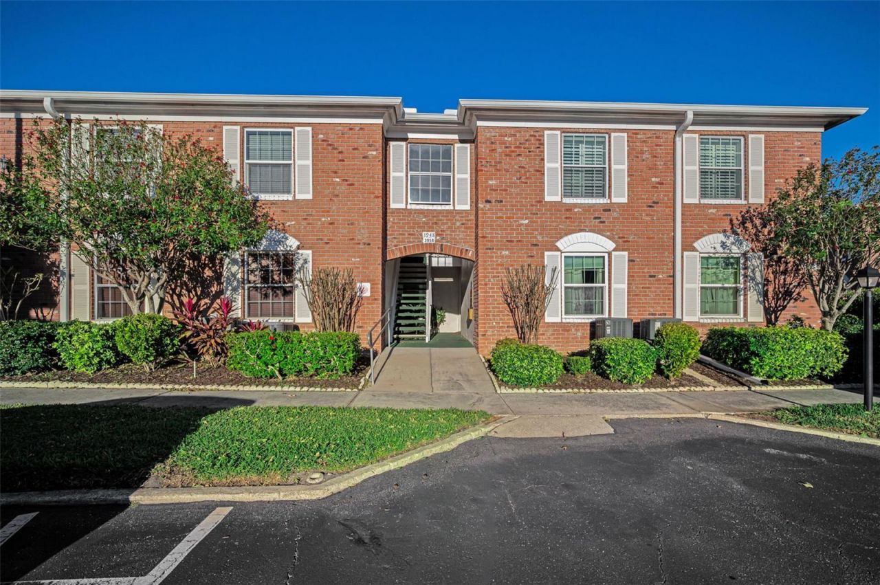 3958 37th Street S, Unit 28, Saint Petersburg, FL 33711 Photo