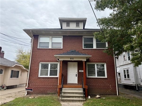 810 Thayer Street, Unit 4, Akron, OH 44310