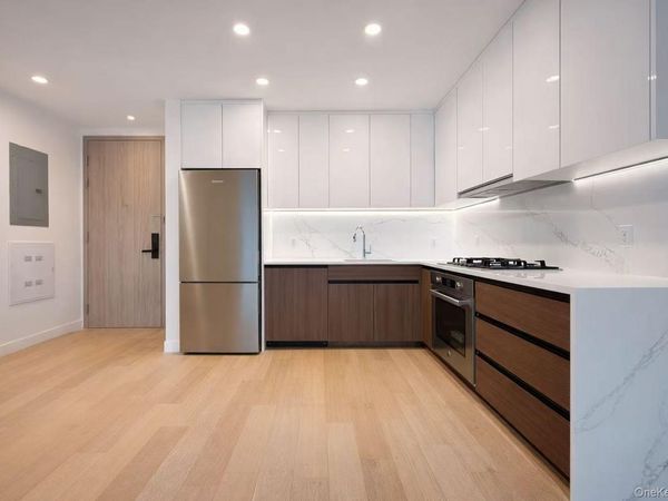 14449 Northern Boulevard , Unit 402, Flushing, NY 11354