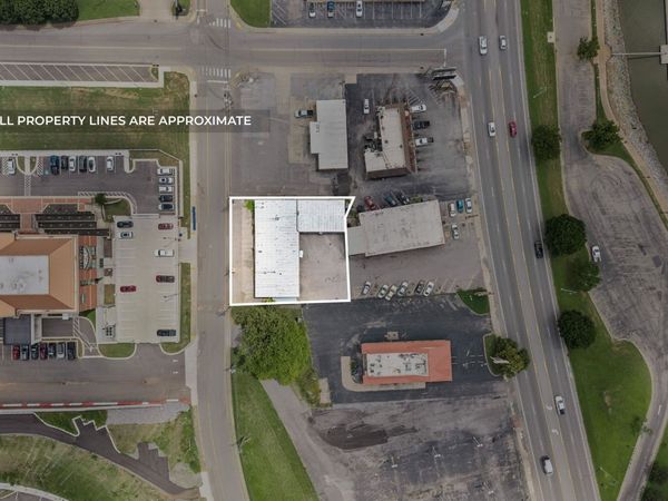 420 N Spring St , Clarksville, TN 37040